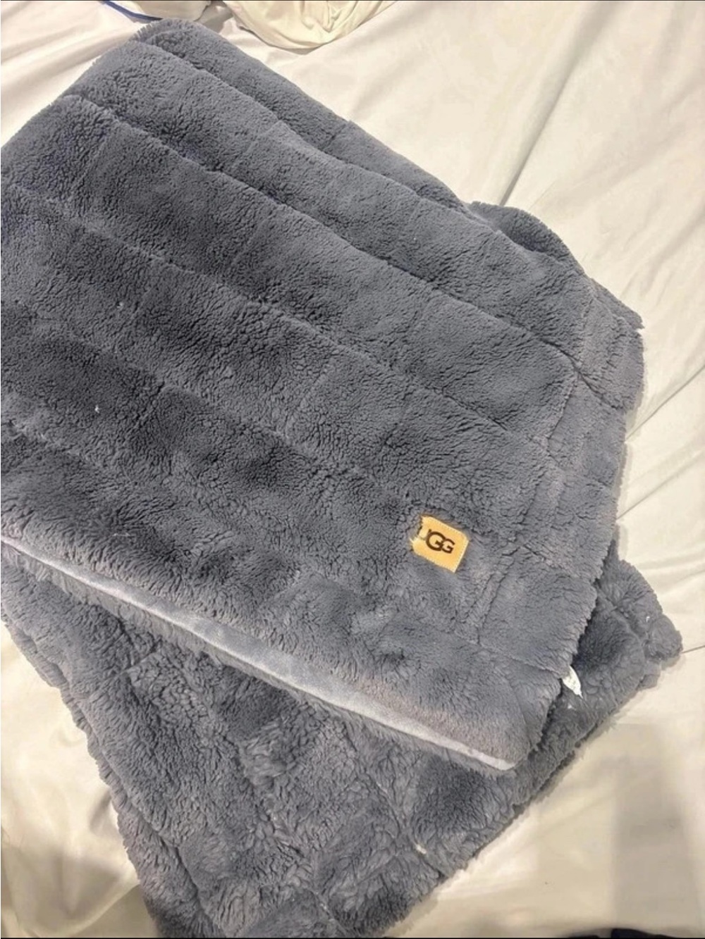 UGG euphoria throw with Leather Patch